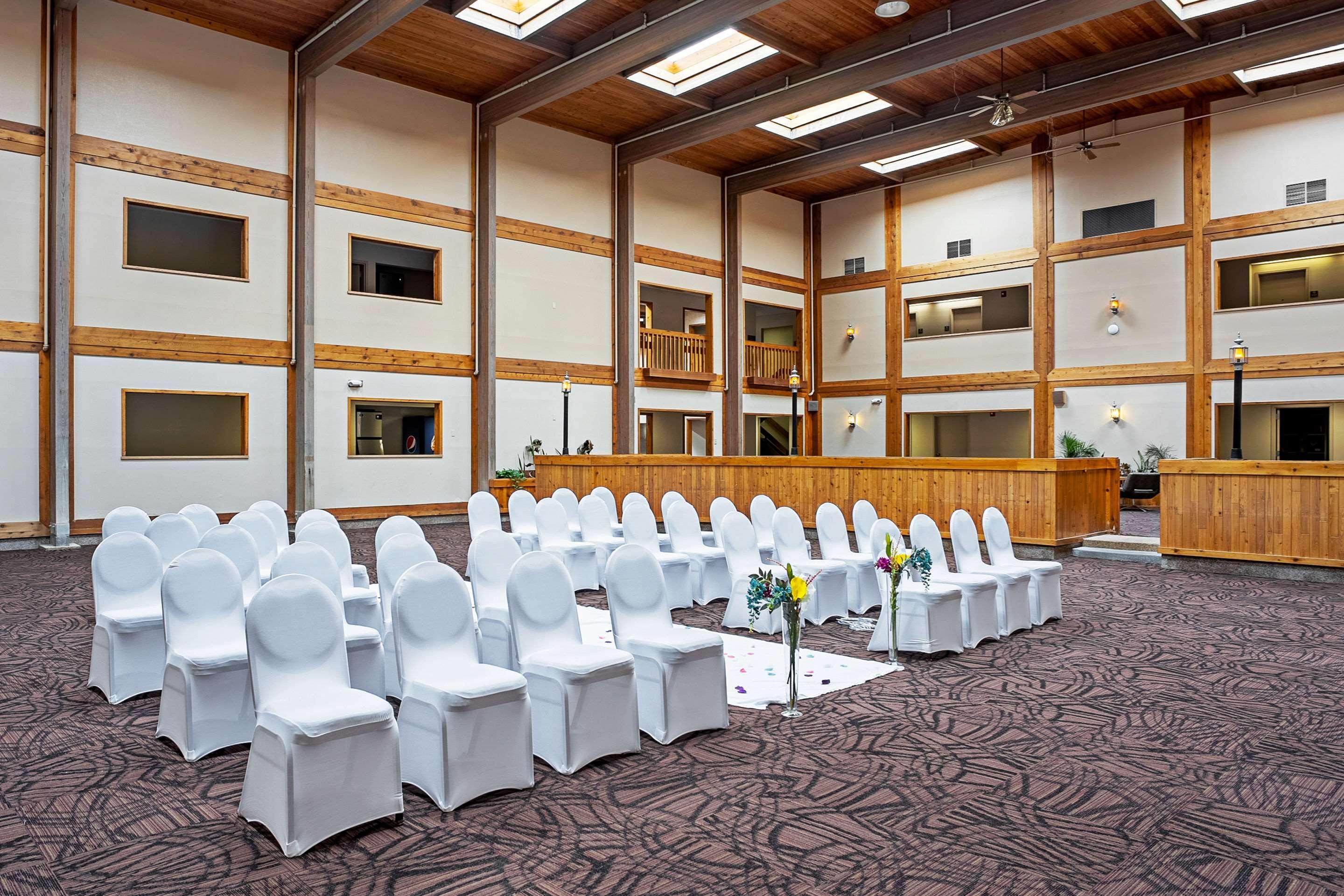 Quality Inn Frontier At Us Hwy 30 Clinton Екстериор снимка