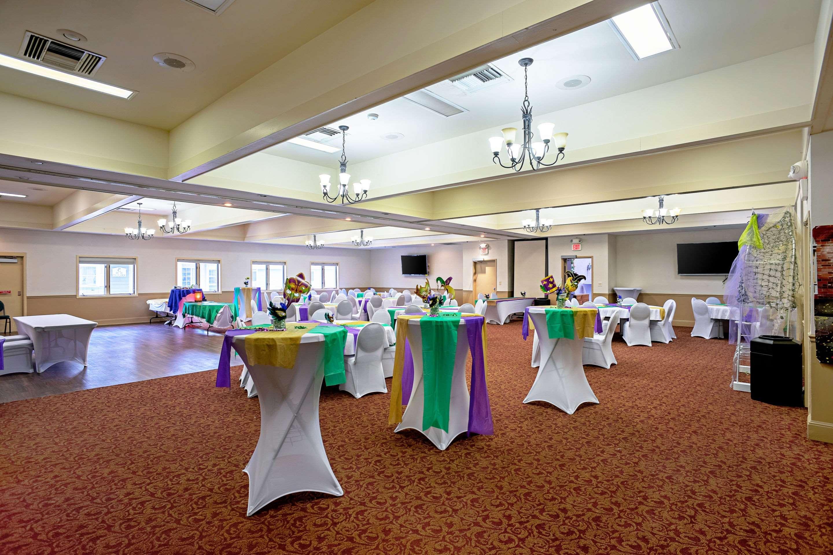 Quality Inn Frontier At Us Hwy 30 Clinton Екстериор снимка