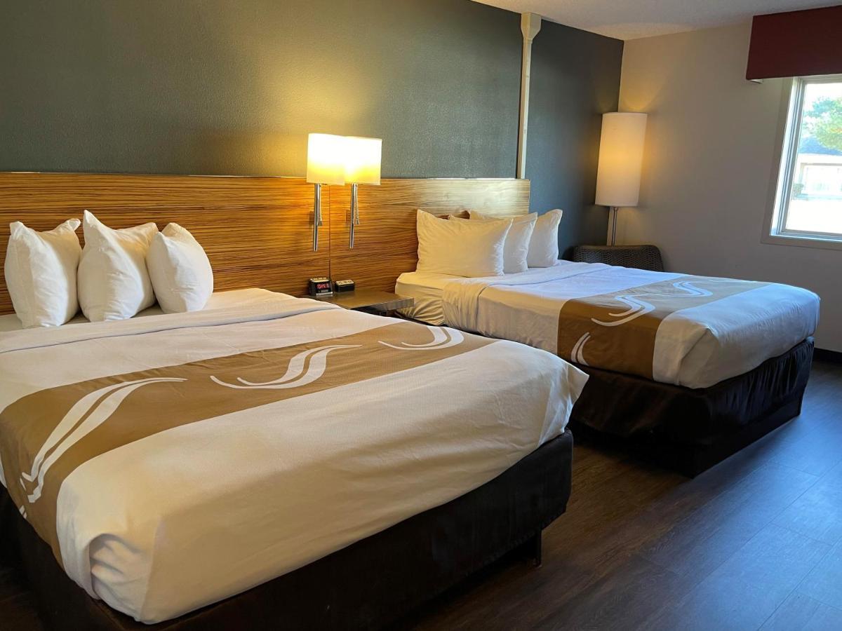 Quality Inn Frontier At Us Hwy 30 Clinton Екстериор снимка