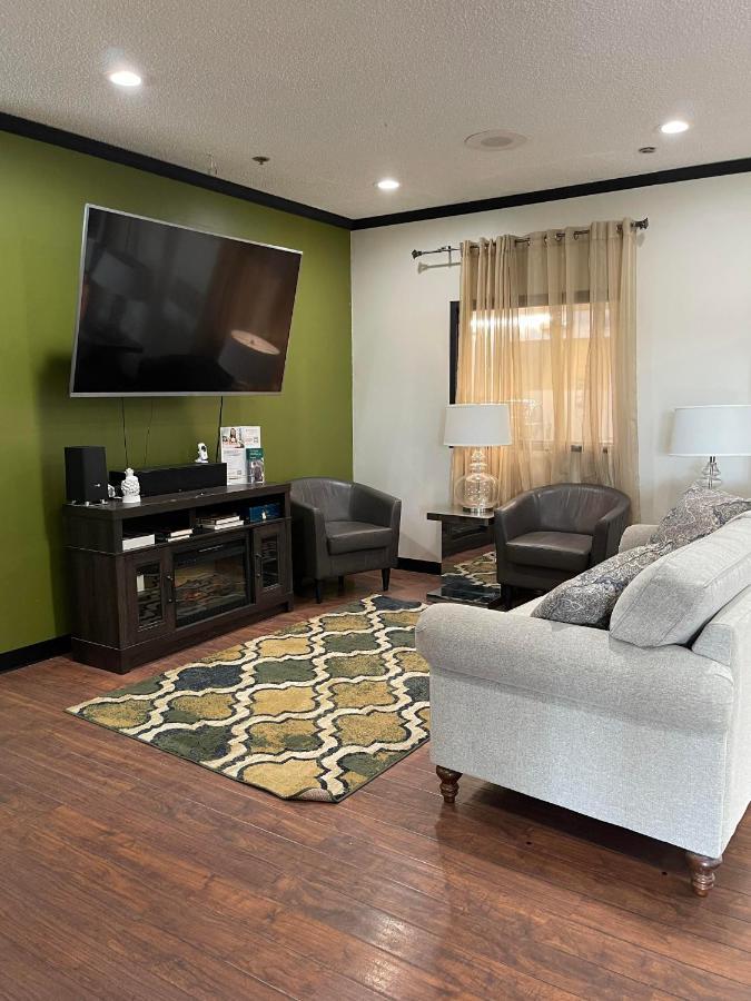 Quality Inn Frontier At Us Hwy 30 Clinton Екстериор снимка