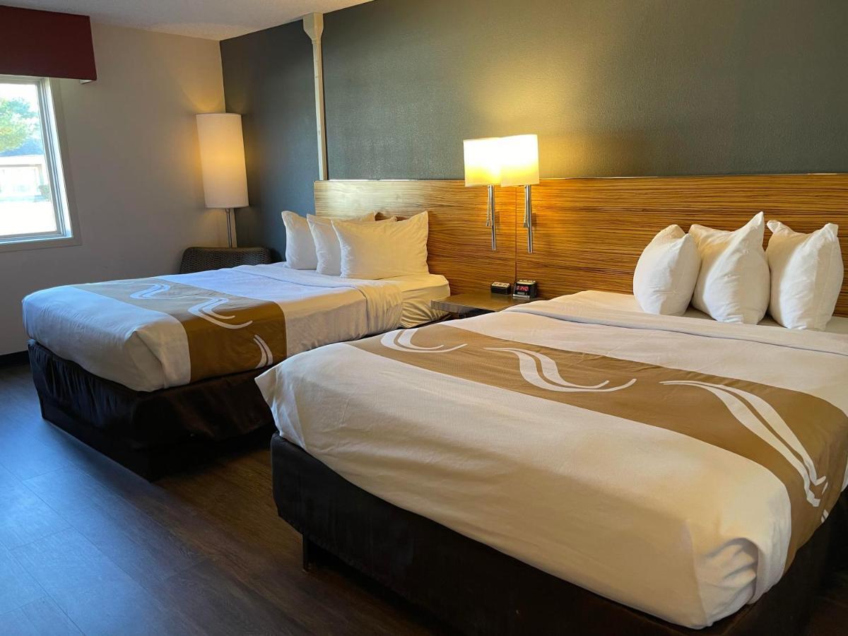 Quality Inn Frontier At Us Hwy 30 Clinton Екстериор снимка